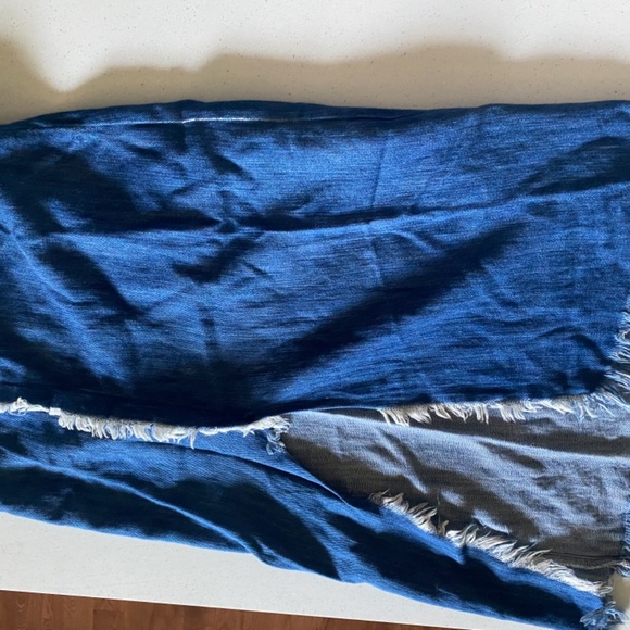 Side slit denim skirt - Picture 3 of 3